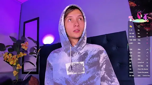 Offline Feniix__ on StripChat