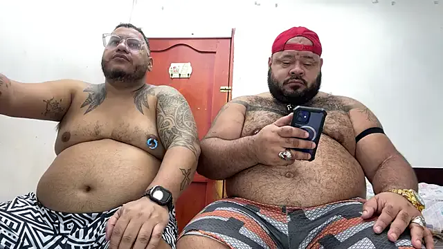 Offline FetishBearsBig on StripChat