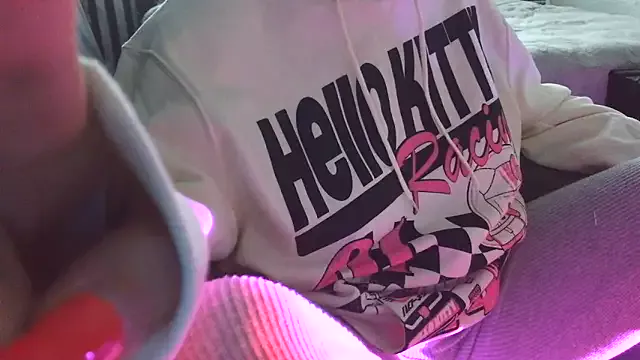 Offline fetishslut4u on StripChat