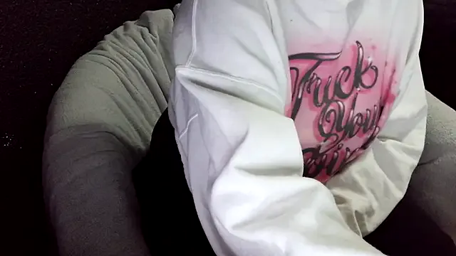 Offline fetishslut4u on StripChat