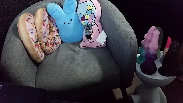 Offline fetishslut4u on StripChat