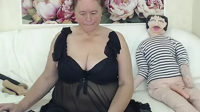 Offline FlaviaSquirts on StripChat