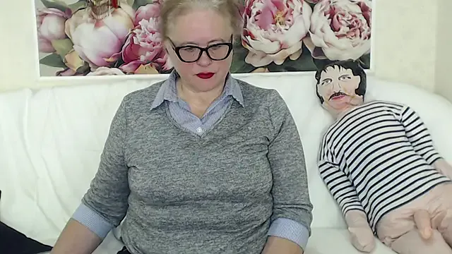 Offline FlaviaSquirts on StripChat