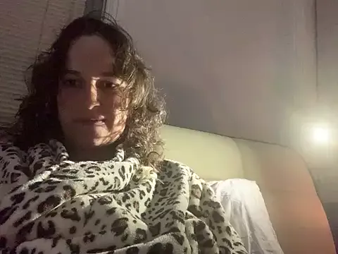 Offline forbiddenbabygirl on StripChat