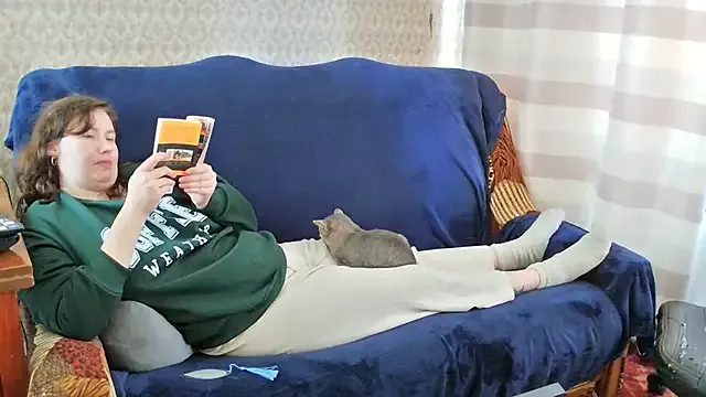 Offline franceska_blue on StripChat