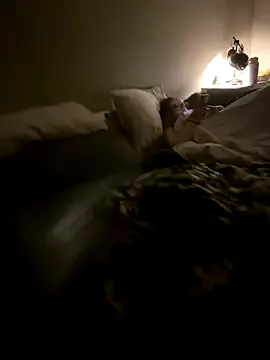 Offline Fuckboy4public on StripChat