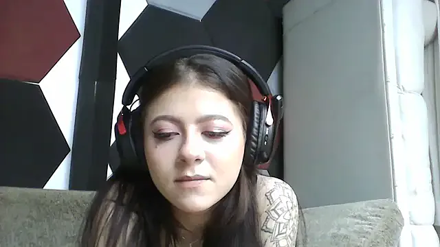 GabriellaManhaes on StripChat