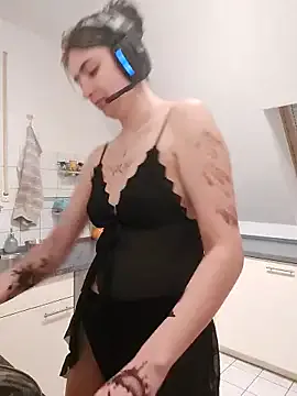 Offline Gamergirl-Linela on StripChat