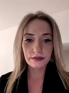 Offline GangBangKitty on StripChat