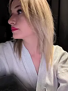 Offline GangBangKitty on StripChat