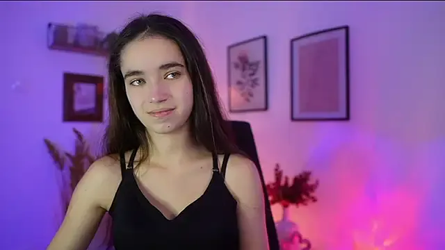 Offline Gia_Paige18 on StripChat