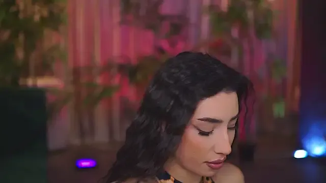 GinaValentinna on StripChat