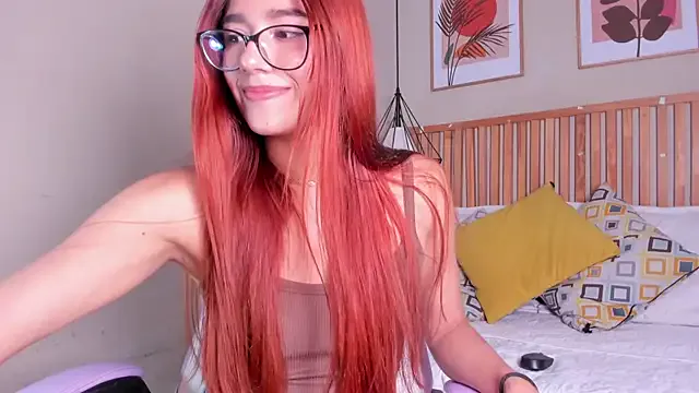 Offline Ginger_Winn on StripChat