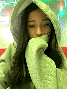 Offline Giselle_miau on StripChat