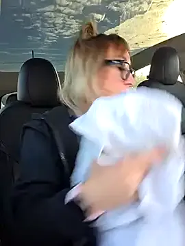 Offline Giuliana_baby on StripChat