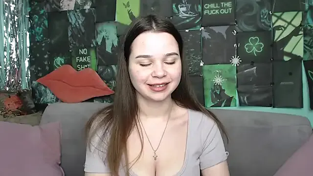 Offline GloriyaDre on StripChat