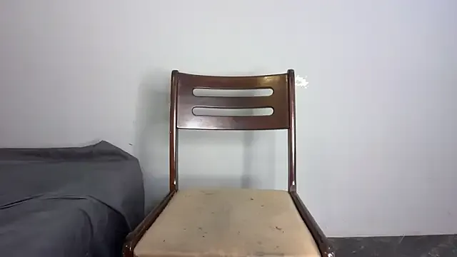 Offline Gold_digger____ on StripChat