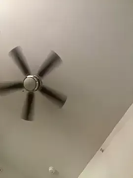 Offline goldbuni on StripChat