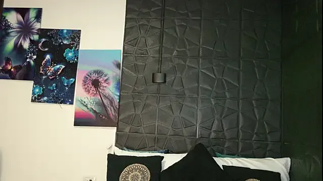 Offline graceymilf666 on StripChat