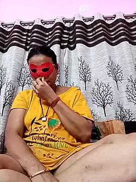 Gullapi from StripChat