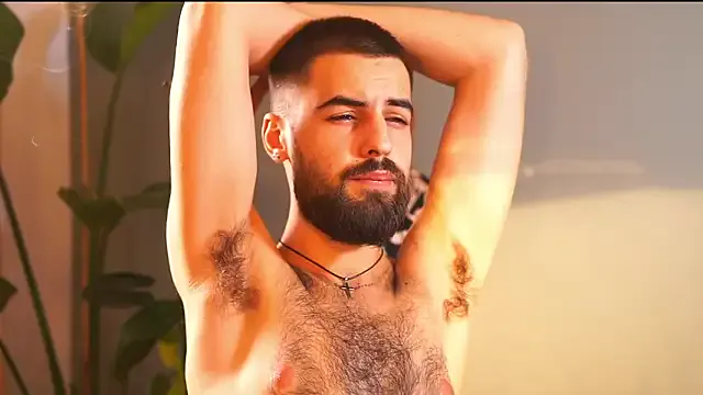 Offline HairyRobxxx on StripChat