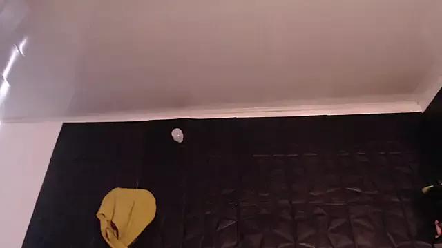 Hanna_Fox_69 from StripChat