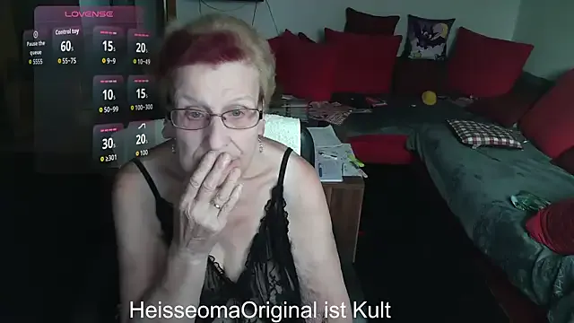 Freechat HeisseomaOriginal on StripChat