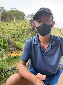 helen-my on StripChat