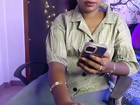 Offline Hey___Seetha on StripChat