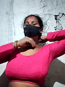 Offline Hey_Ziya on StripChat