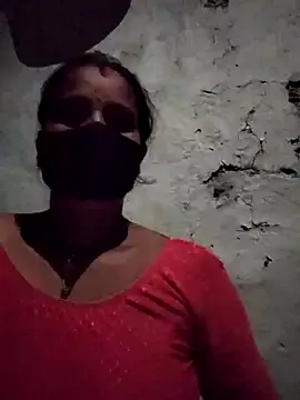 Offline Hey_Ziya on StripChat