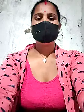 Offline Hey_Ziya on StripChat