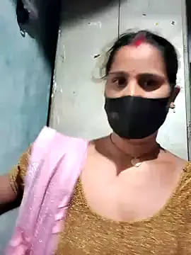 Offline Hey_Ziya on StripChat