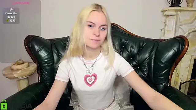 HillEva on StripChat 