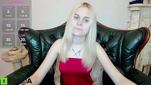 HillEva on StripChat 