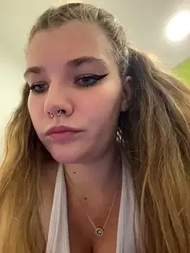 Offline Holy_Tereza on StripChat