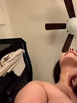 Offline holyeroticss on StripChat