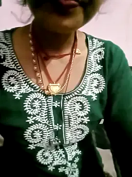 Hot_ashna on StripChat