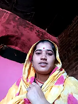 Hot_kamla on StripChat