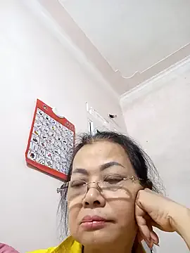 Offline Hotestlove on StripChat