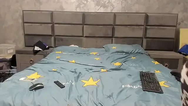 Offline Hottalicia2 on StripChat