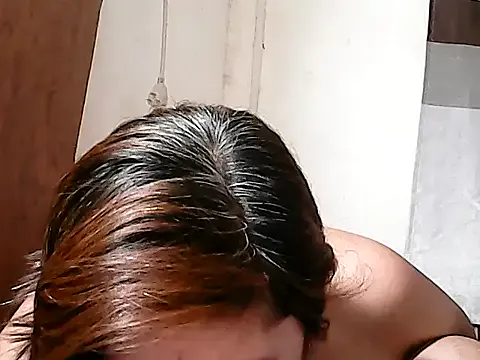 Hottestsexxy_Elynnn on StripChat 