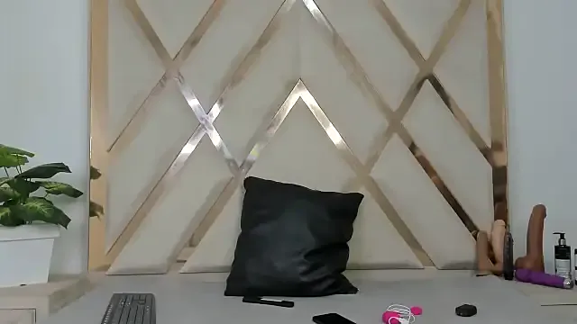 Private indiraasm on StripChat