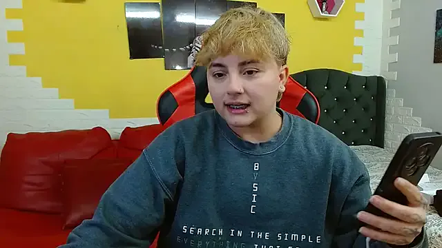 Offline isabeautyx19 on StripChat