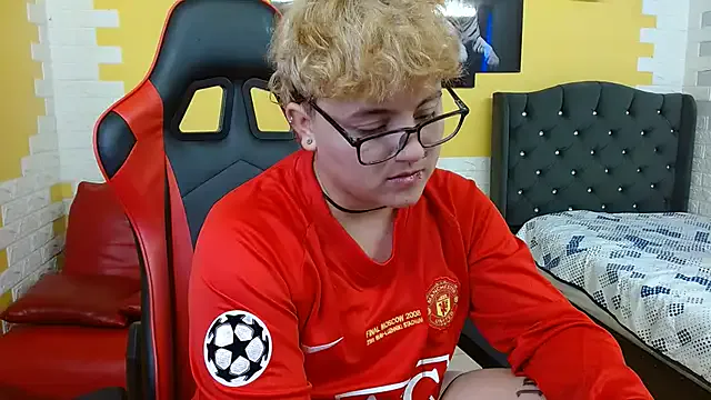 Offline isabeautyx19 on StripChat