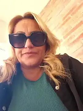 StripChat Isabellaa04 is Freechat Isabellaa04 — Tits krem