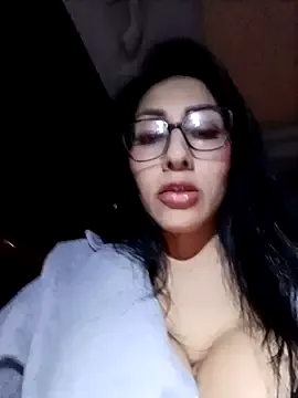 Offline Isabellitasexi38 on StripChat
