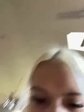 Offline itspinkkk on StripChat