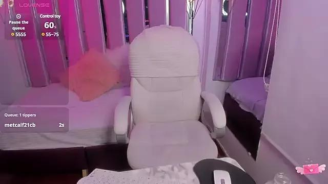 Ivi_braze from StripChat