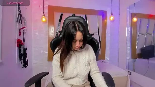 Ivi_braze from StripChat